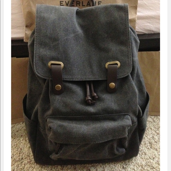 everlane twill snap backpack